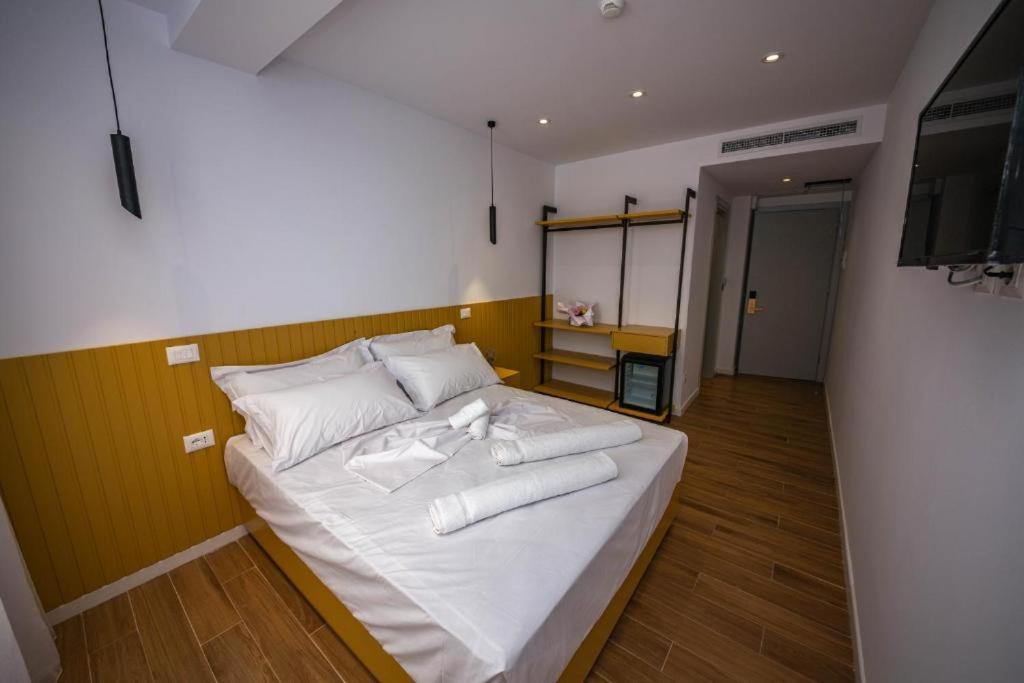 Hesperus Hotel Orikum Ngoại thất bức ảnh