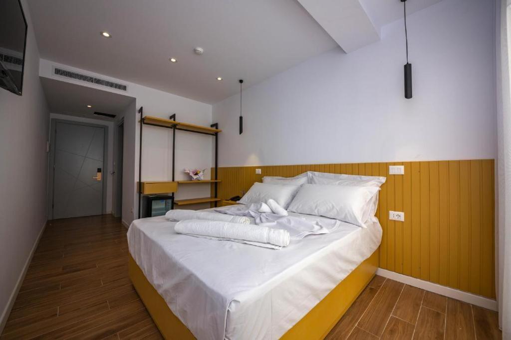 Hesperus Hotel Orikum Ngoại thất bức ảnh