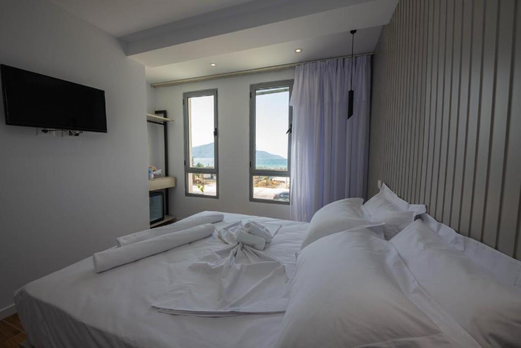 Hesperus Hotel Orikum Ngoại thất bức ảnh