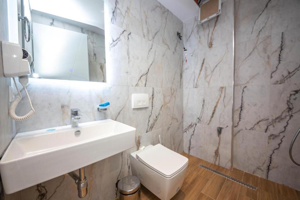 Hesperus Hotel Orikum Ngoại thất bức ảnh